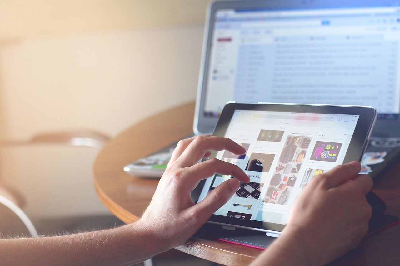 Mengintegrasikan Sertifikasi dengan Sistem HR Digital
