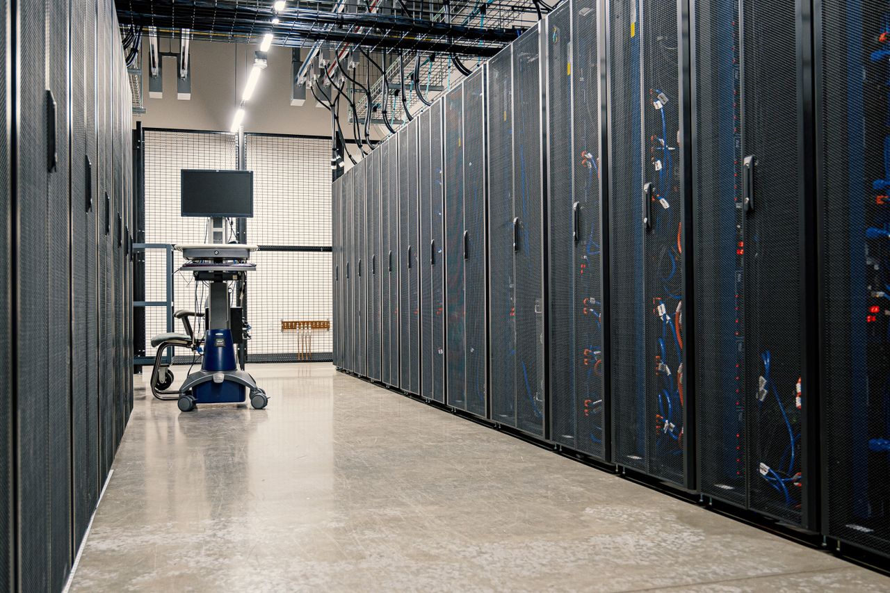 Risiko Mengabaikan Lokasi Server Dalam Pengelolaan Data HR