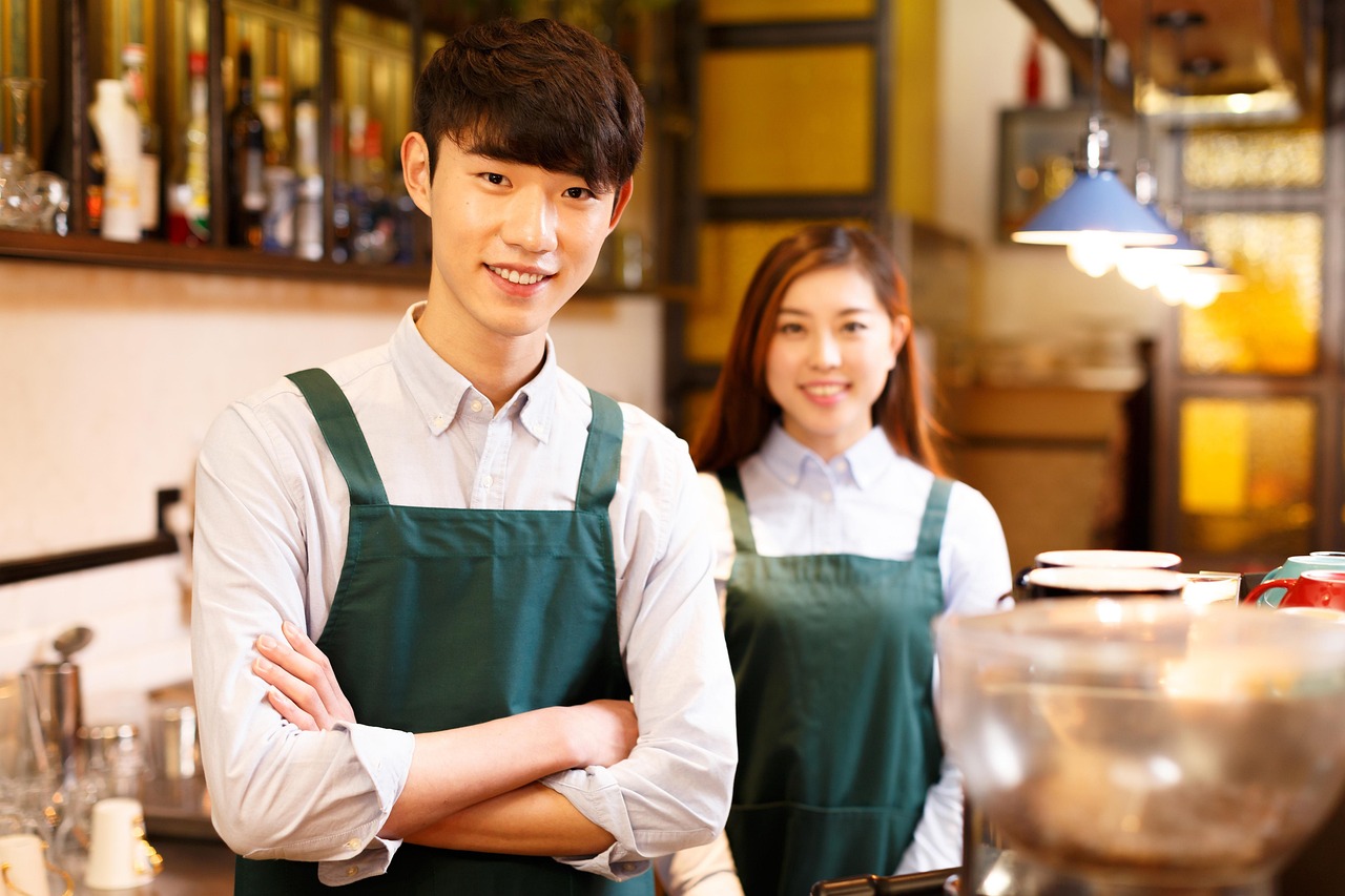 Realita Pengelolaan Absensi Restoran Multi-Cabang